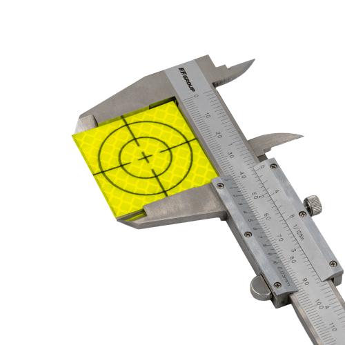 RT040 • Αυτοκόλλητος ανακλαστικός στόχος 40x40mm