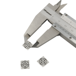 WRS-10 • Αυτοκόλλητος ανακλαστικός στόχος 10x10mm