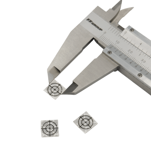 WRS-10 • Αυτοκόλλητος ανακλαστικός στόχος 10x10mm